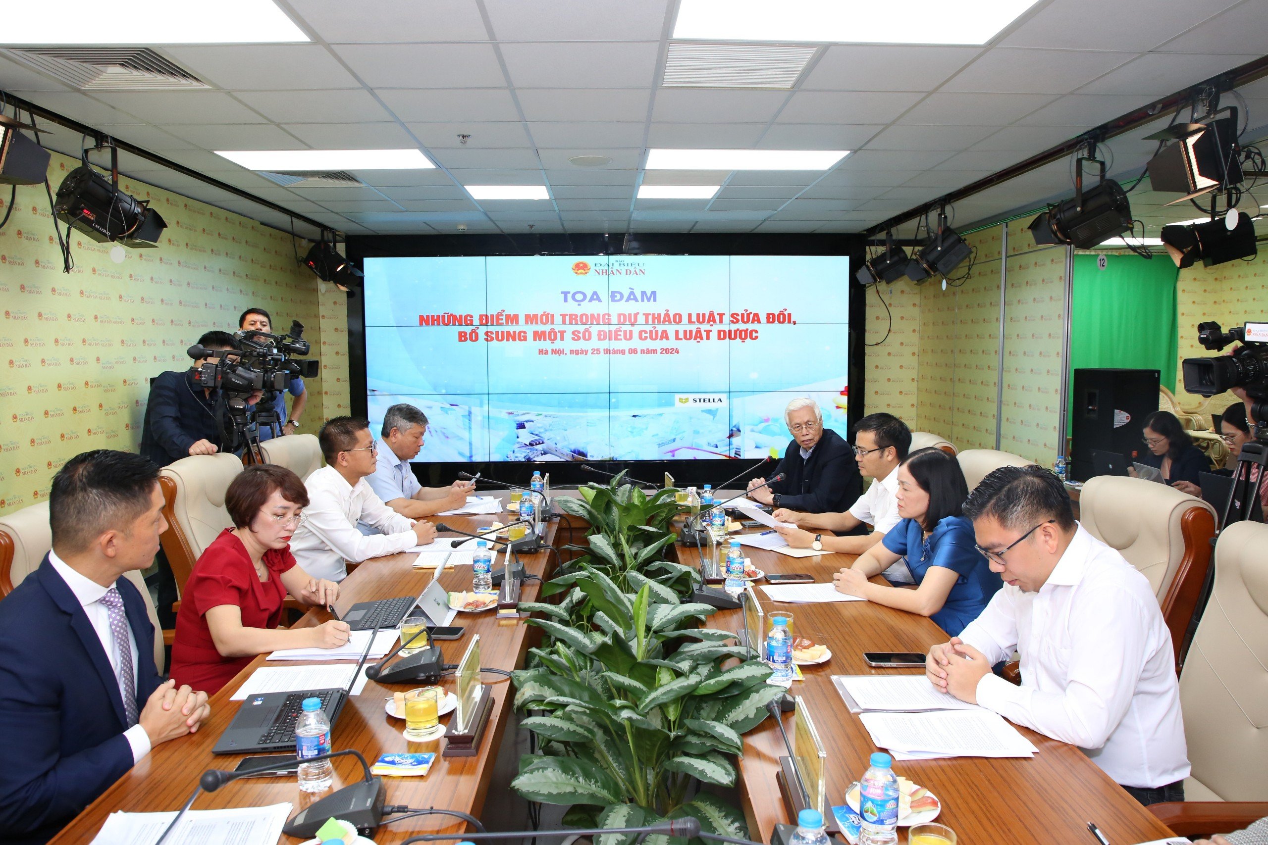 Cần các chính sách mạnh mẽ, khả thi làm bệ phóng cho ngành Dược phát triển