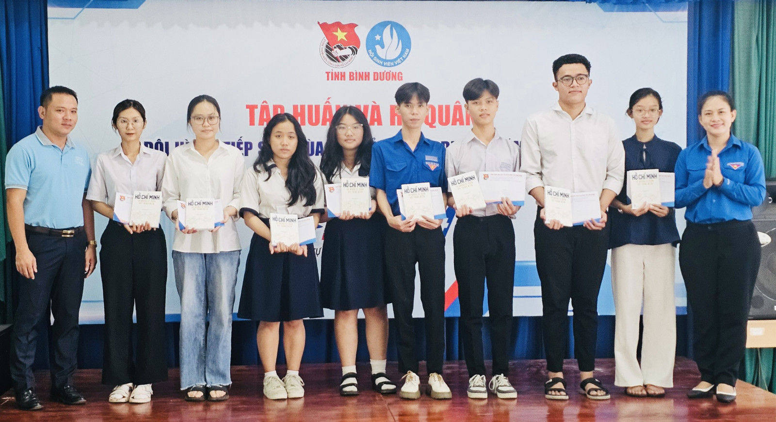 Bình Dương Tập huấn và ra quân các đội hình tiếp sức mùa thi 2024