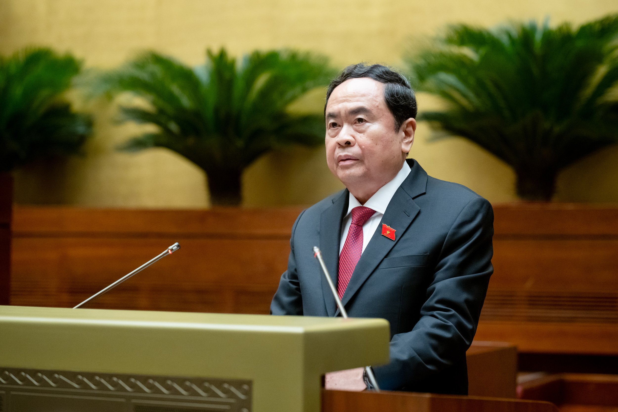 Tập trung chỉ đạo, khẩn trương thực hiện có hiệu quả các luật, nghị quyết