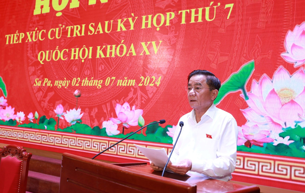 Chủ nhiệm UBKT Trung ương Trần Cẩm Tú tiếp xúc cử tri tại thị xã Sa Pa, tỉnh Lào Cai