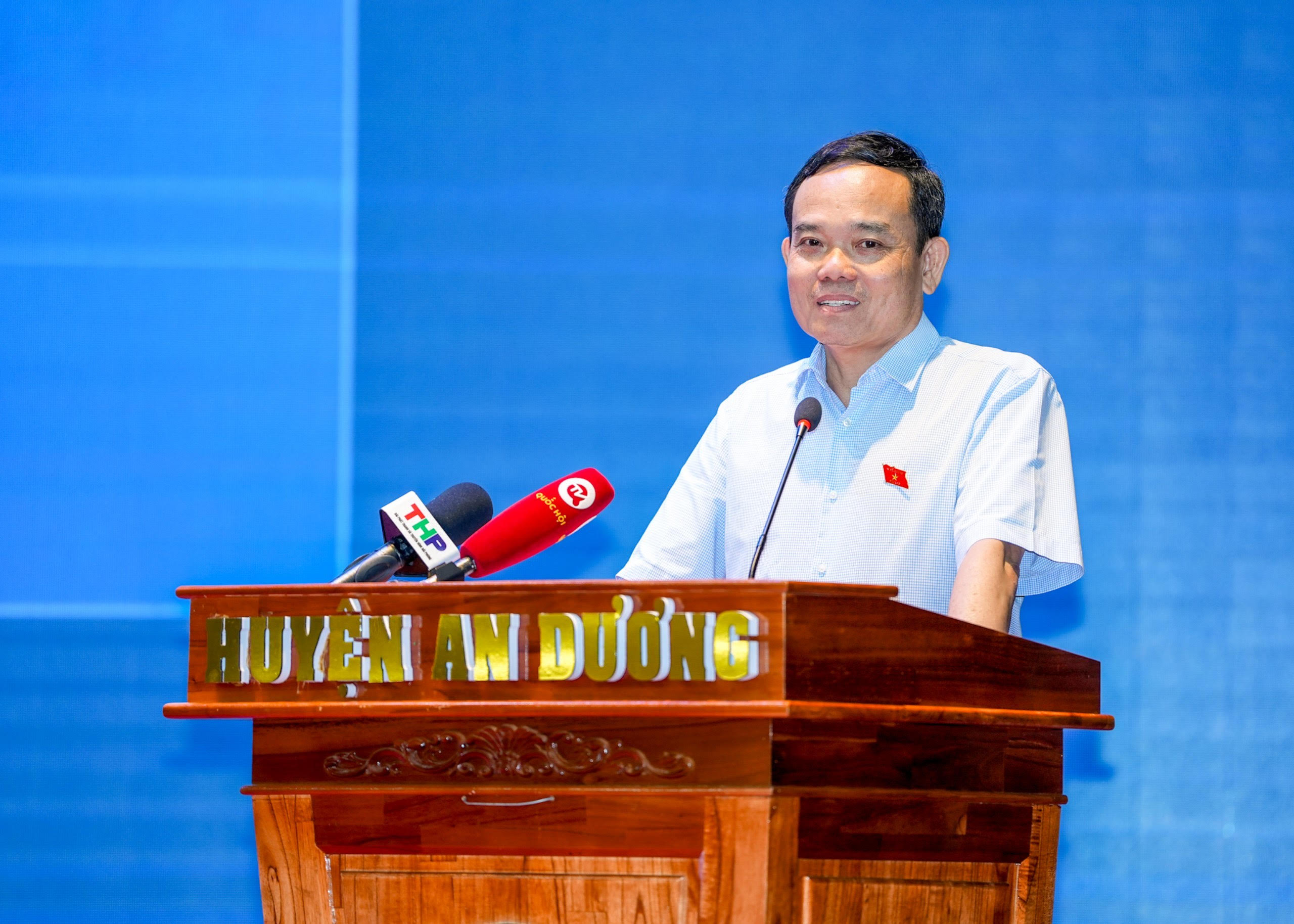 Phó Thủ tướng Trần Lưu Quang tiếp xúc cử tri huyện An Dương