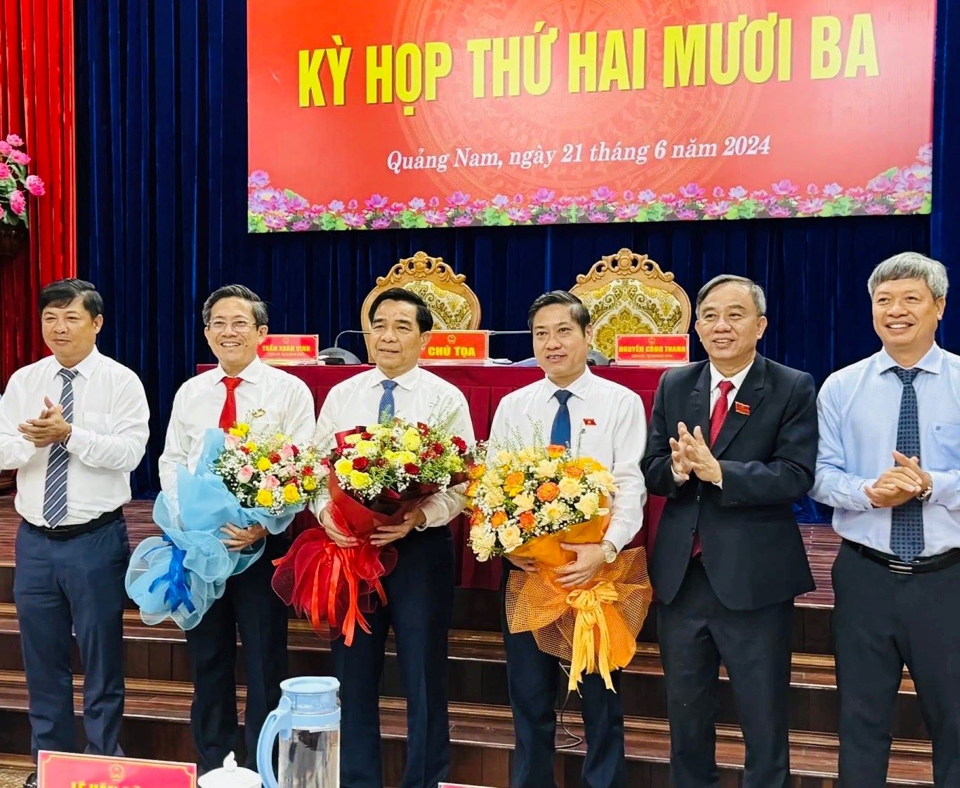 Phê chuẩn kết quả bầu 2 Phó Chủ tịch tỉnh Quảng Nam