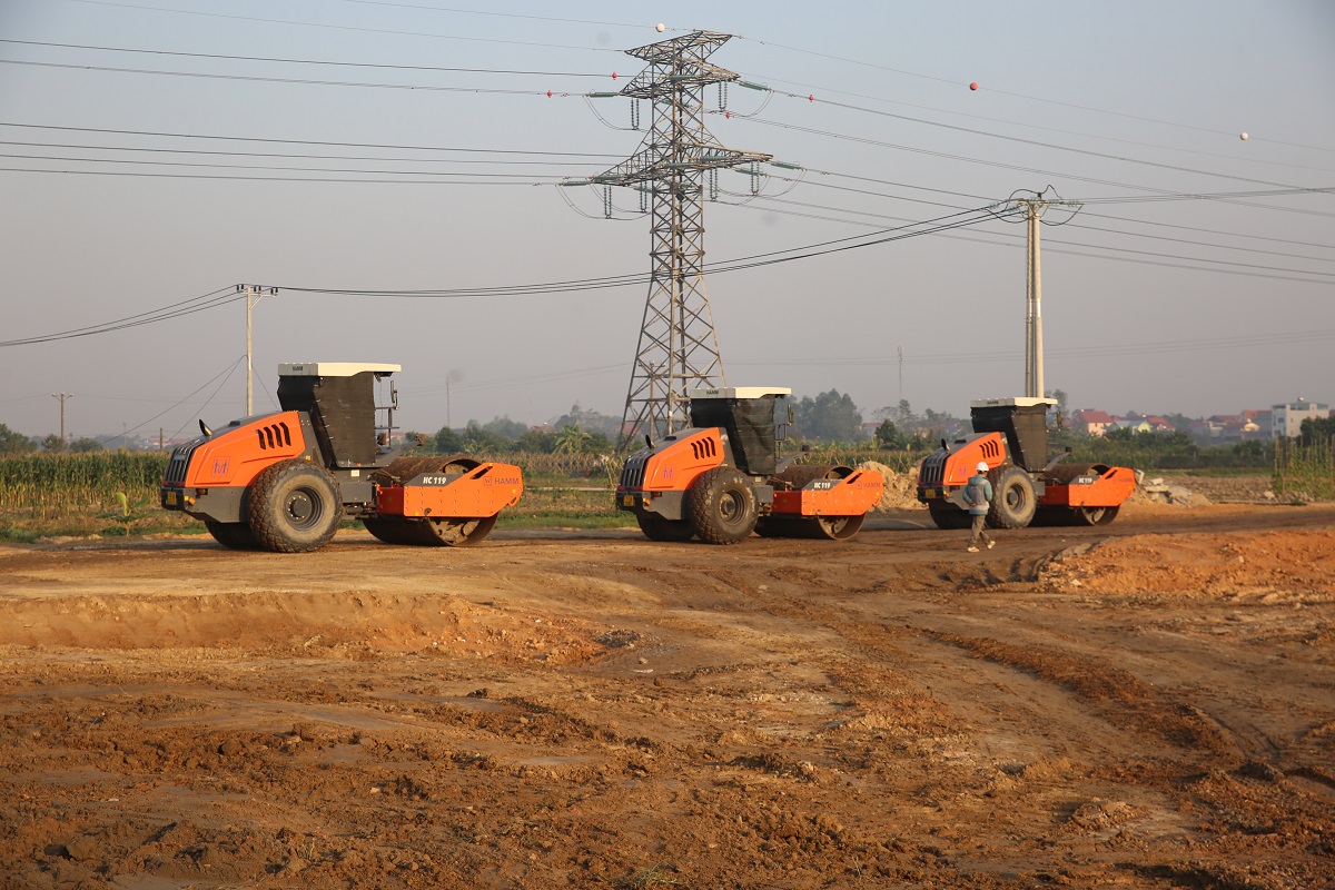 Thúc đẩy giải phóng mặt bằng các dự án giao thông quan trọng quốc gia