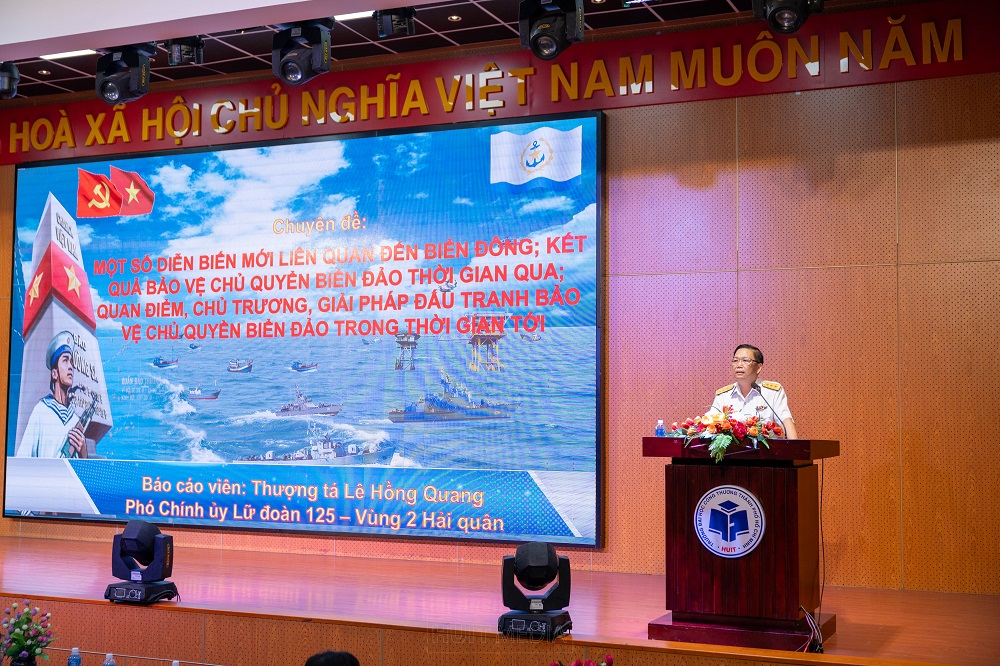 Tuyên truyền biển, đảo cho hơn 1 750 đại biểu