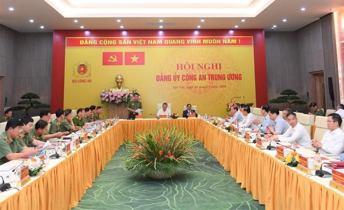 Chủ tịch nước và Thủ tướng Chính phủ dự Hội nghị Đảng ủy Công an Trung ương