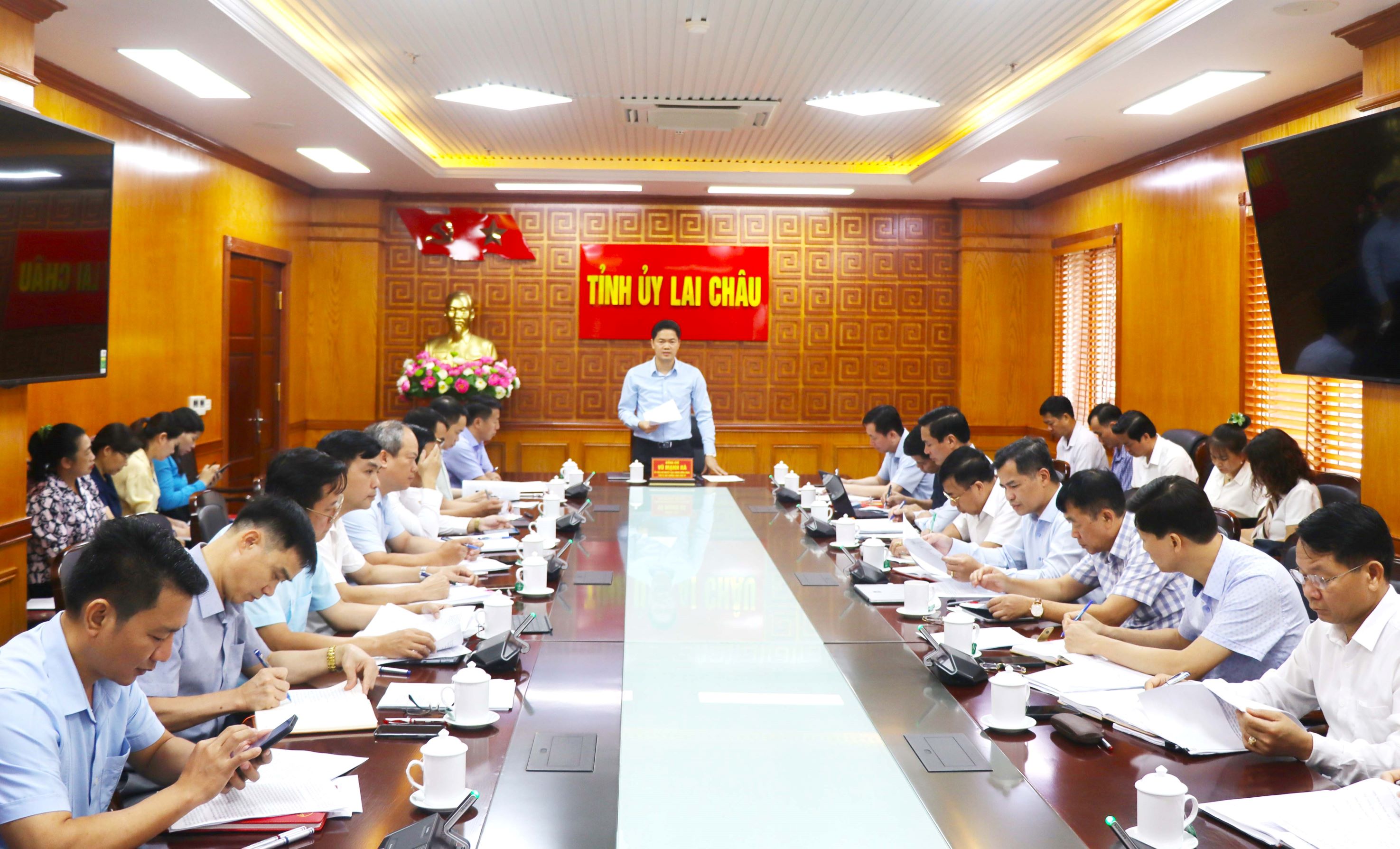 Tiếp tục nâng cao nhận thức, hành động để thực hiện tốt quy chế dân chủ ở cơ sở