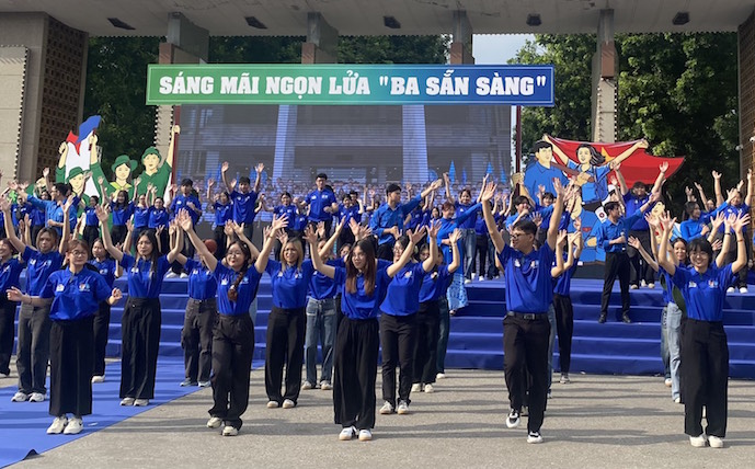 60 đội hình tình nguyện Thủ đô ra quân chiến dịch Sinh viên tình nguyện “Mùa hè xanh” 2024