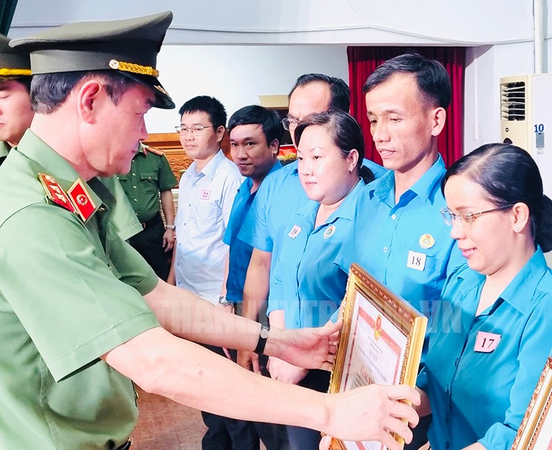 TP Hồ Chí Minh Phát huy vai trò của tổ chức Công đoàn trong phòng, chống tội phạm