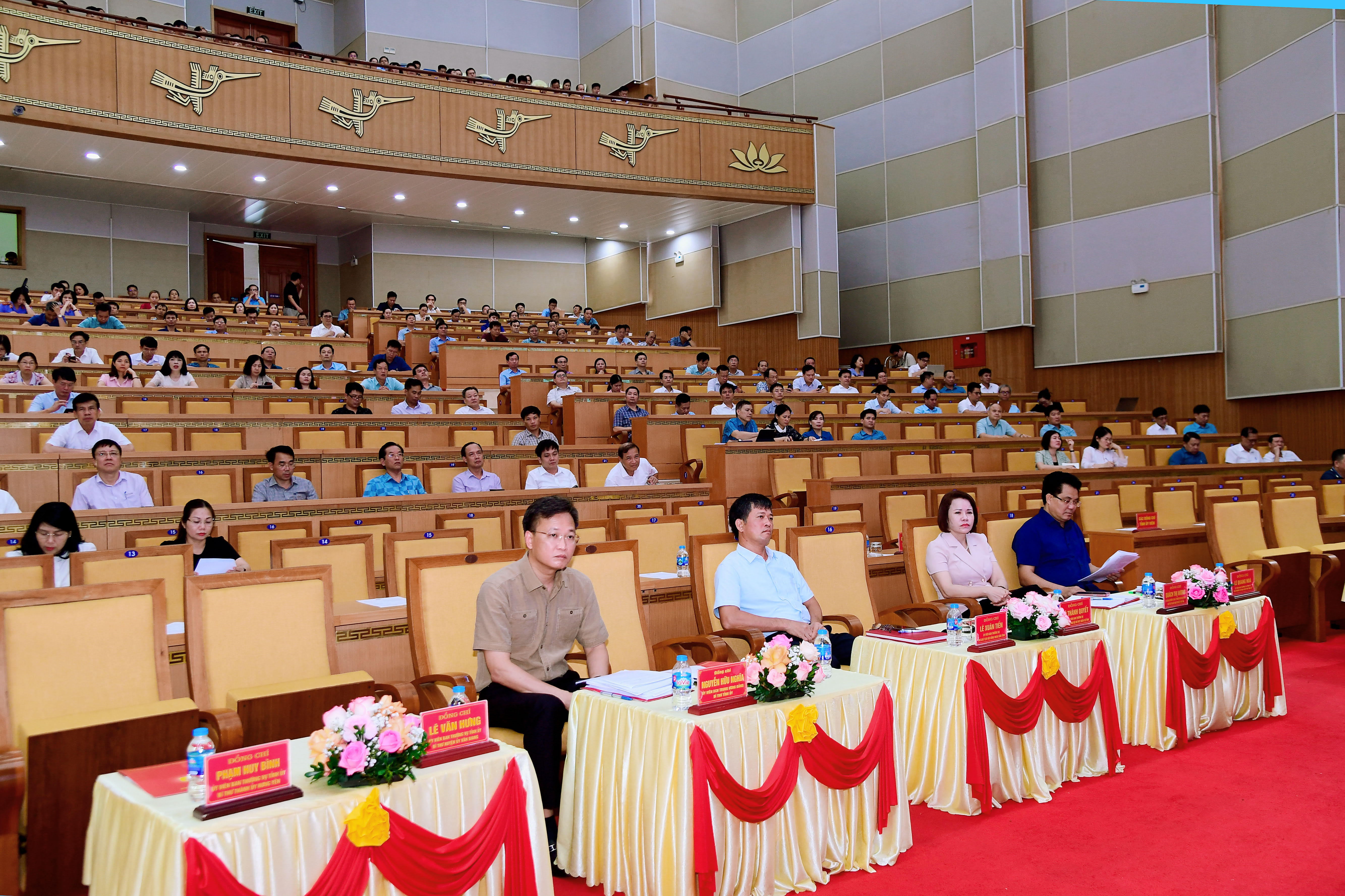 Hơn 30 000 đại biểu tỉnh Hưng Yên nghe thông tin về tình hình biển, đảo