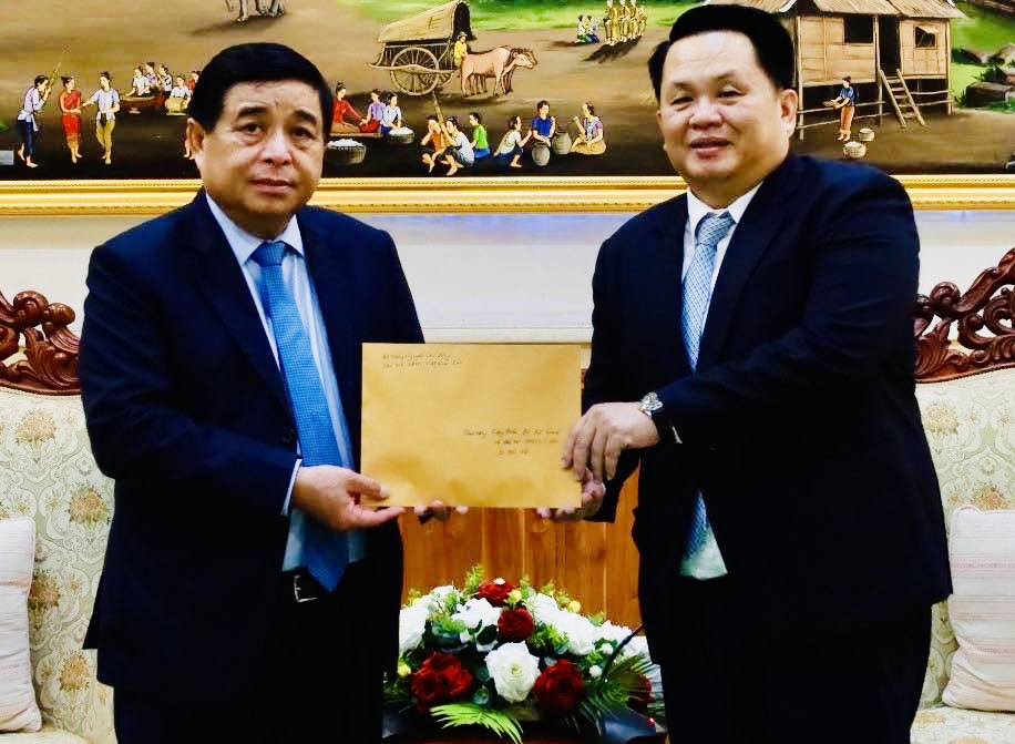 Hợp tác kinh tế đầu tư, thương mại Việt Nam - Lào tiếp tục tiến triển tích cực, hiệu quả