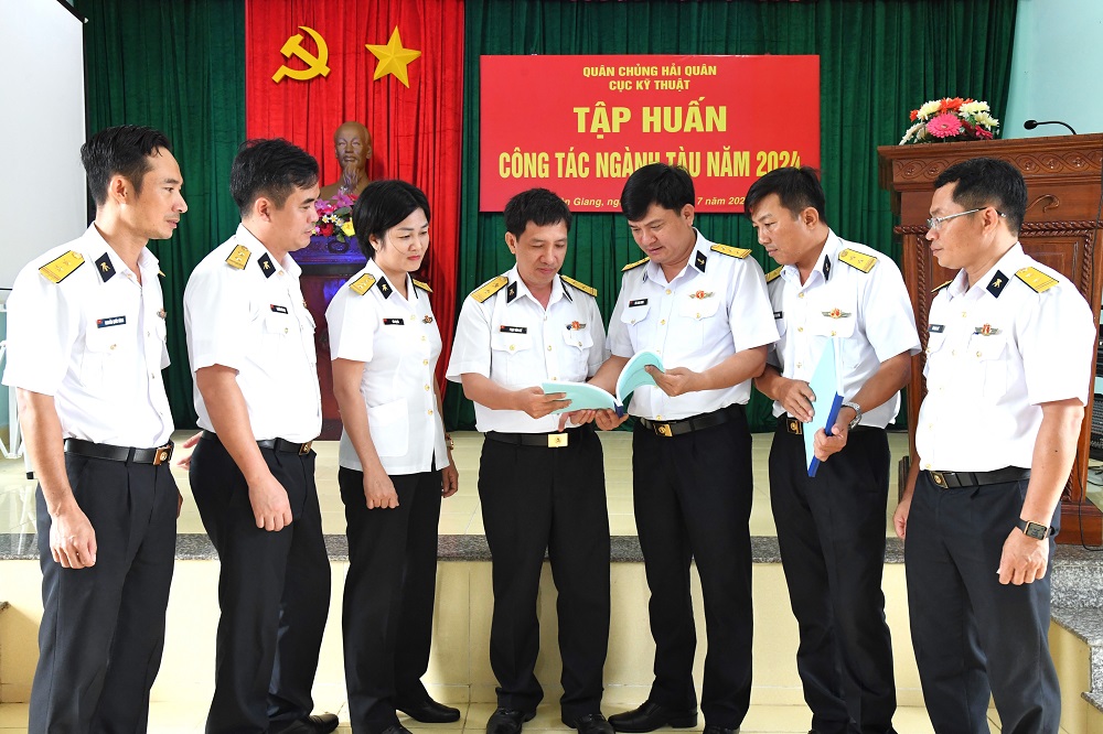 Nâng cao chất lượng công tác ngành tàu Hải quân