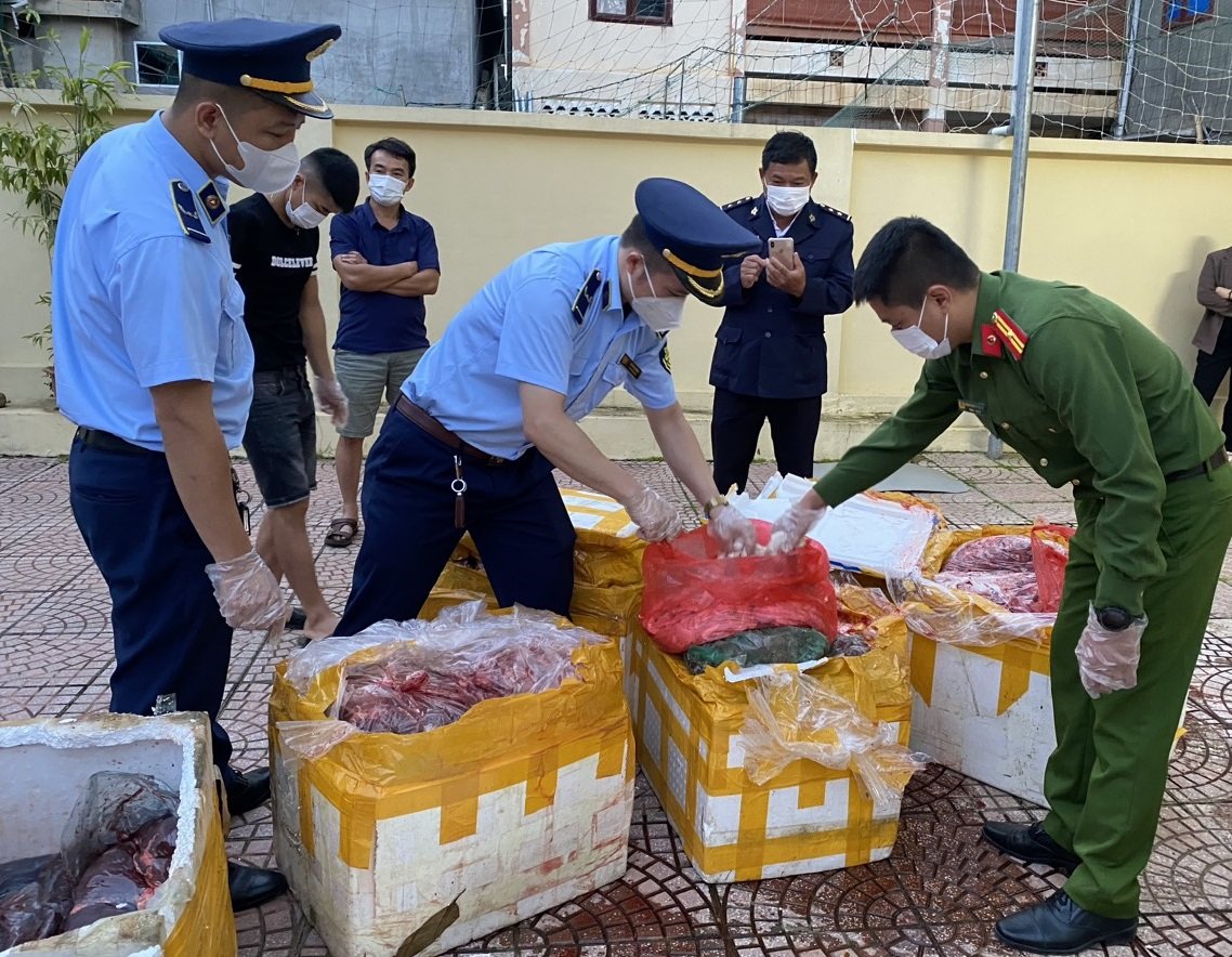 Sơn La Phát hiện đối tượng vận chuyển trái phép 500kg nội tạng động vật