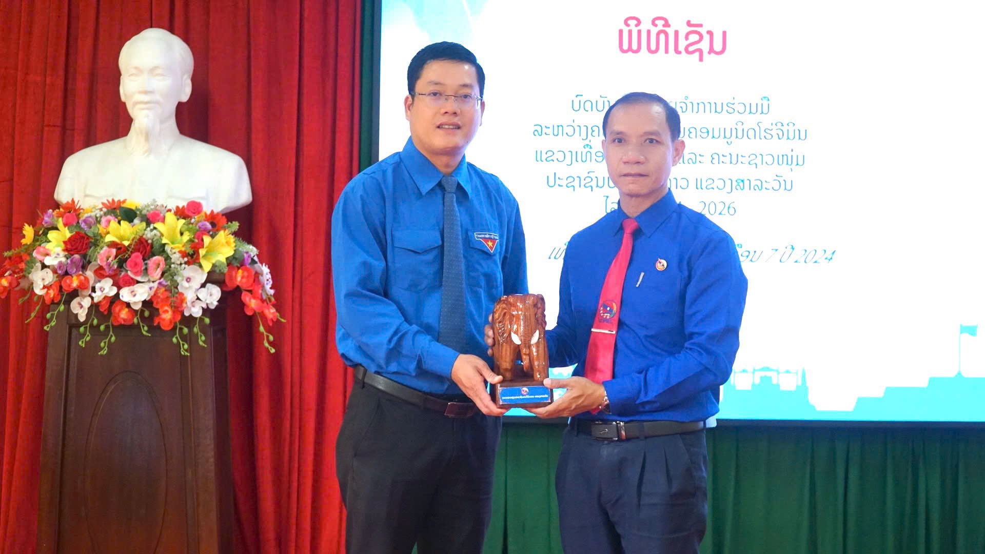 Tăng cường hợp tác giữa Đoàn thanh niên Thừa Thiên Huế và Salavan Lào