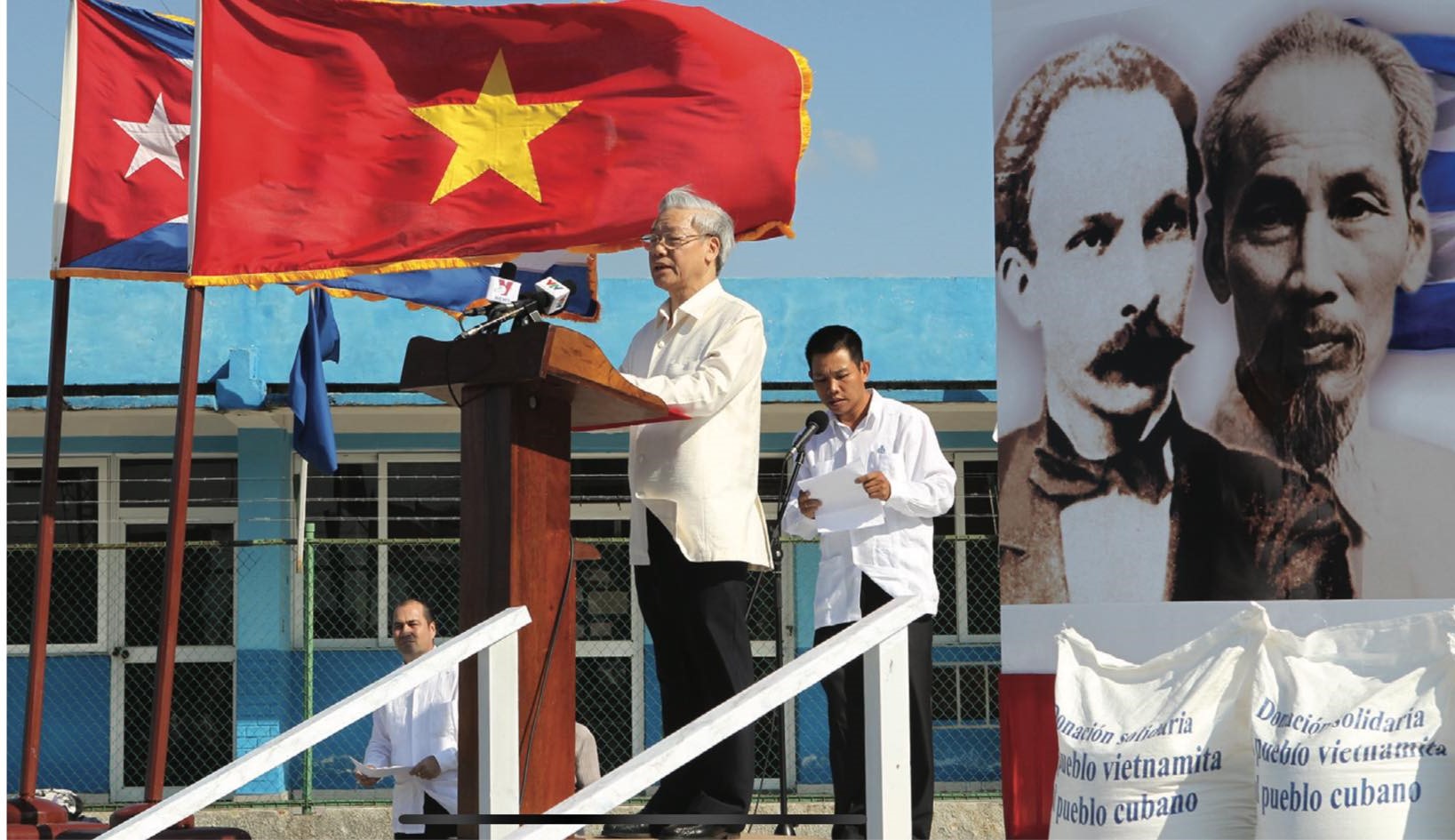 Tổng Bí thư Nguyễn Phú Trọng trong lòng các đại sứ