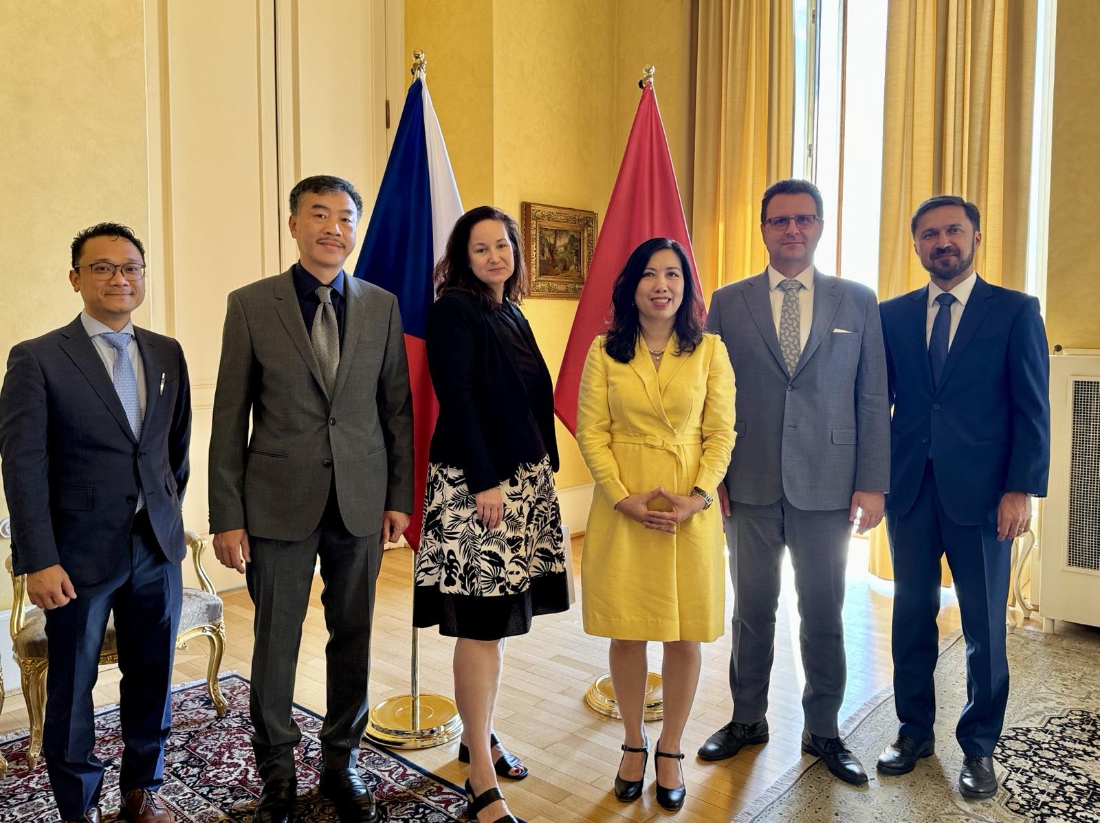 Cộng đồng người Việt tại Séc - Nguồn lực quan trọng đóng góp tích cực cho quan hệ song phương