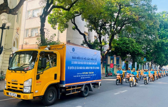 Hà Nội Ra quân tuyên truyền vận động tham gia BHXH tự nguyện, BHYT hộ gia đình