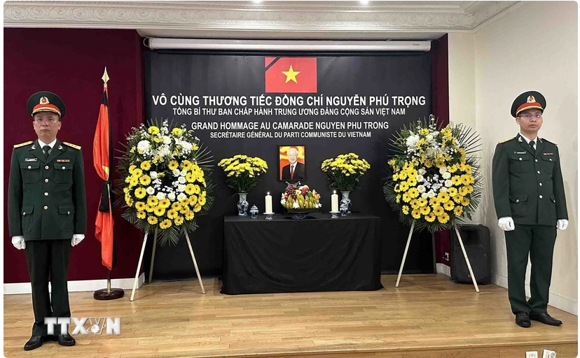 Trang trọng Lễ viếng và mở sổ tang Tổng Bí thư Nguyễn Phú Trọng tại các cơ quan đại diện Việt Nam ở nước ngoài