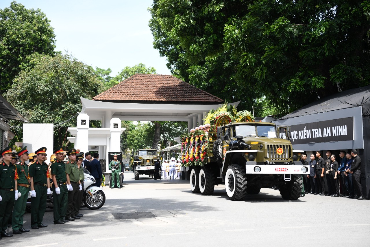 Cả nước tiễn đưa Tổng Bí thư Nguyễn Phú Trọng về nơi an nghỉ