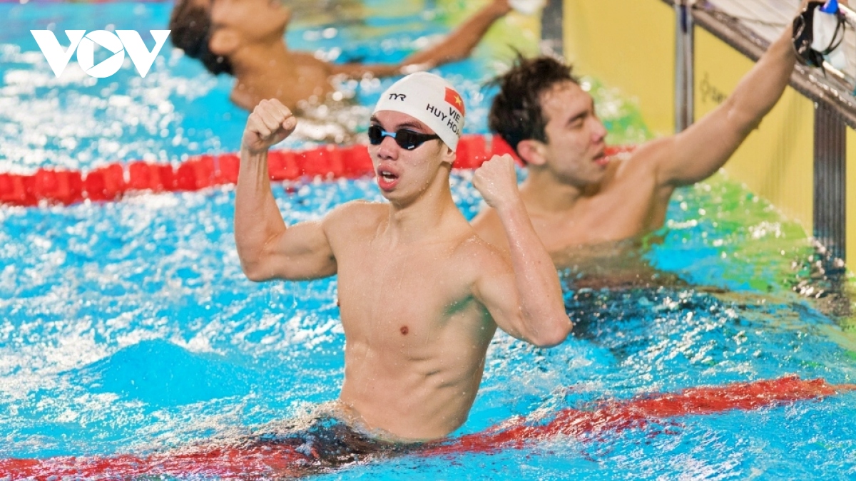 Olympic Paris 2024 Huy Hoàng và Thùy Linh xuất trận