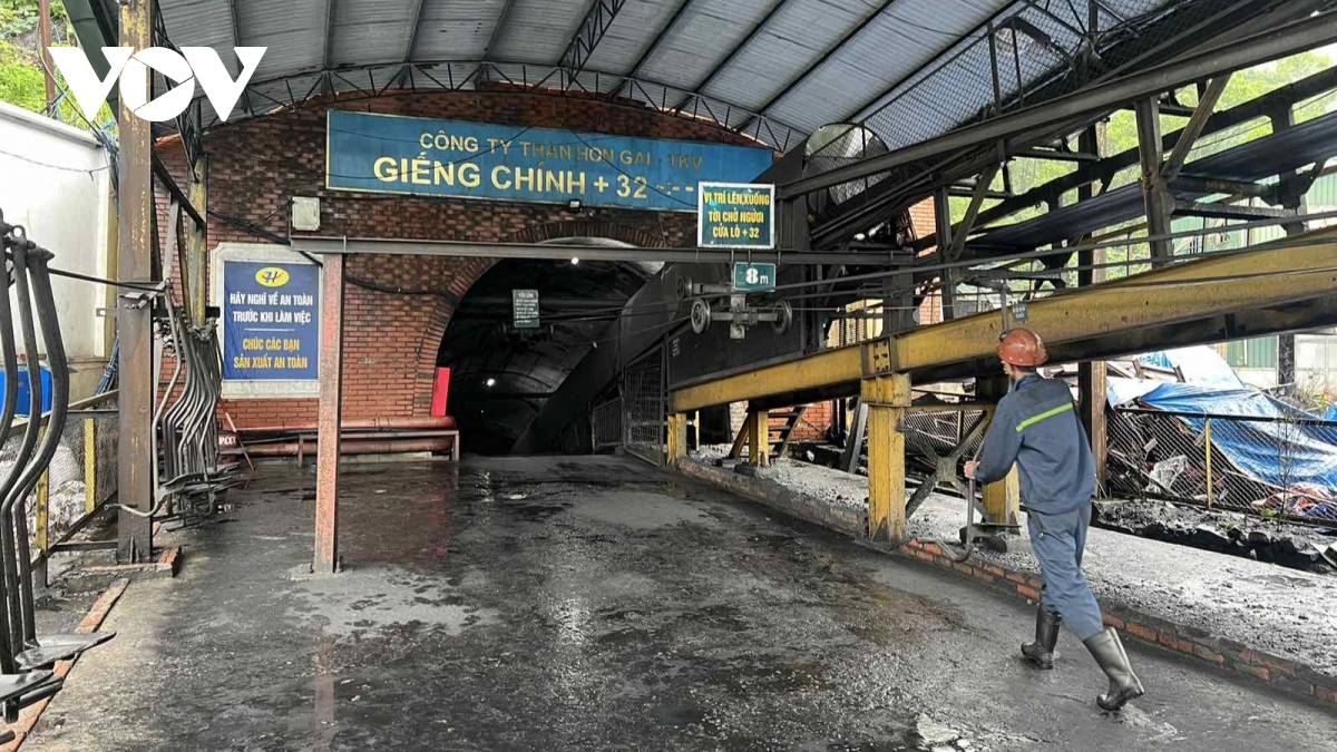 Quảng Ninh Tụt lò làm 5 công nhân thiệt mạng