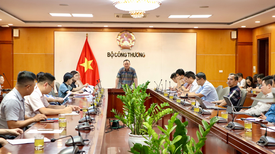 Thành lập sàn giao dịch xăng dầu tại Việt Nam cần xem xét kỹ
