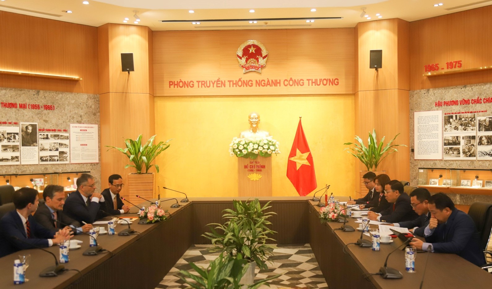 Việt Nam – Pháp Thúc đẩy hợp tác lĩnh vực năng lượng tái tạo