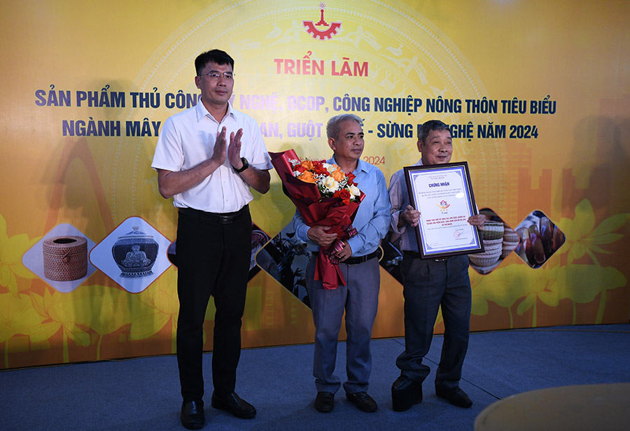 Hà Nội công nhận Trung tâm thiết kế sáng tạo gắn với phát triển du lịch xã Phú Nghĩa