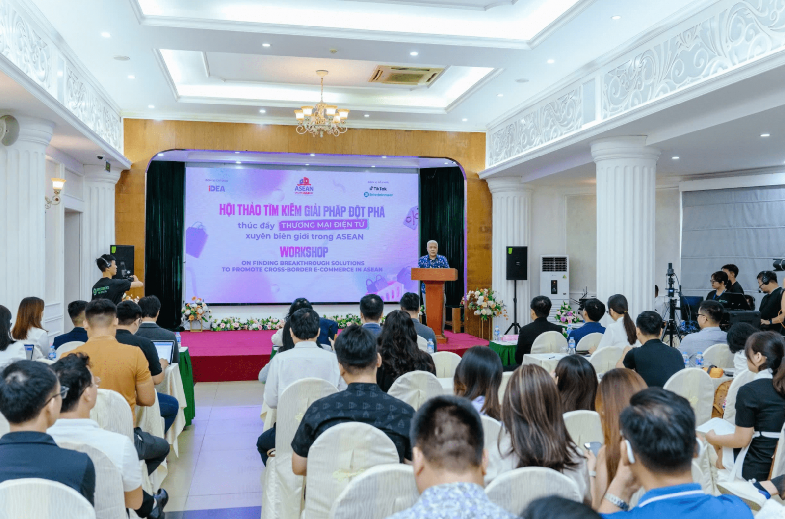 Tìm kiếm giải pháp đột phá thúc đẩy thương mại điện tử xuyên biên giới trong khu vực ASEAN