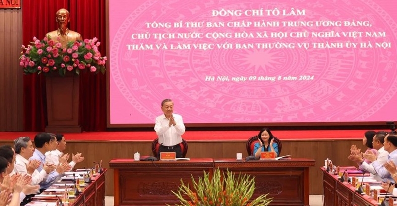 Đổi mới tư duy, cách làm, đưa Hà Nội phát triển toàn diện