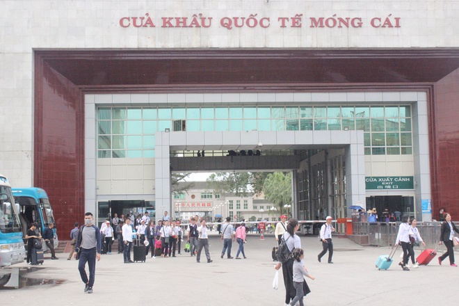 Từ 1 9 2024, Cửa khẩu Móng Cái thông quan thí điểm cả ngày lễ và ngày nghỉ trong 3 tháng