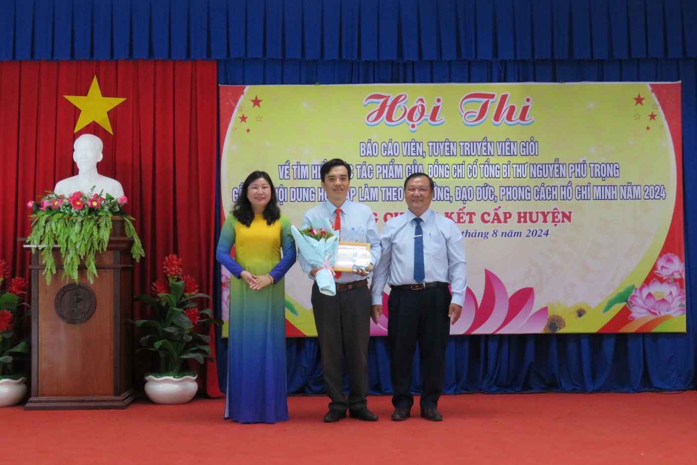 An Giang Thi tìm hiểu các tác phẩm của Tổng Bí thư Nguyễn Phú Trọng