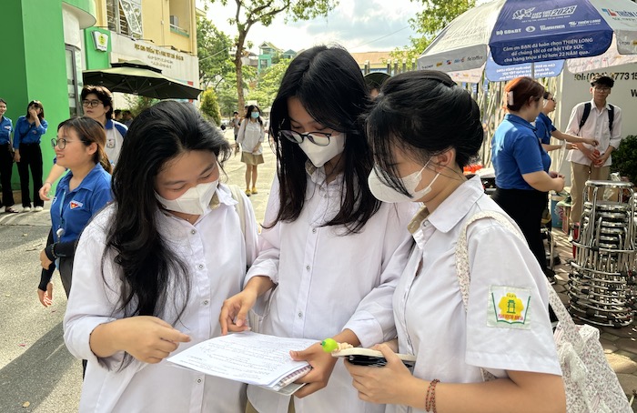 Từ 17 giờ ngày 17 8, các trường đại học công bố điểm chuẩn trúng tuyển