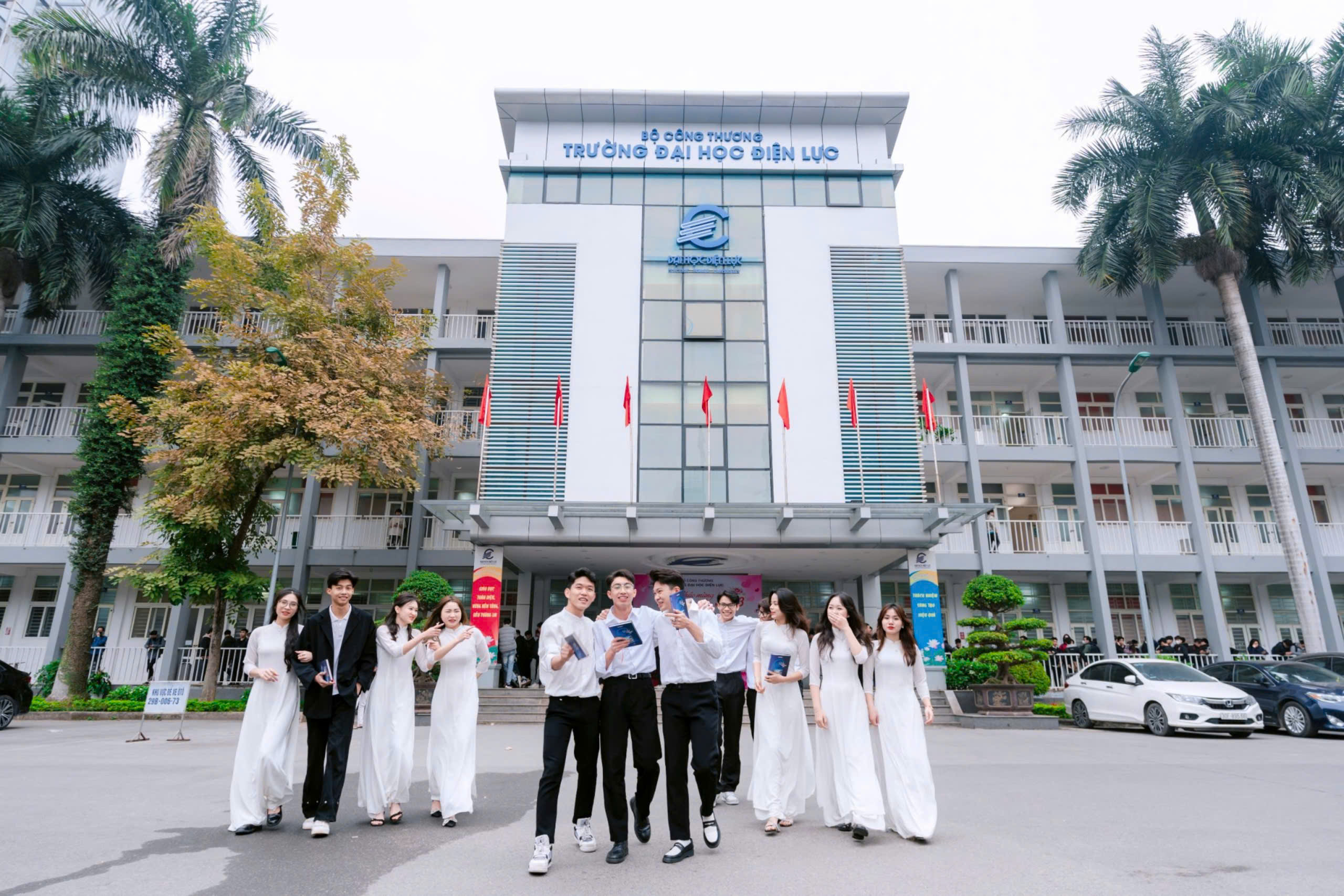 Điểm chuẩn chính thức Trường Đại học Điện lực năm 2024 dao động từ 19,5 đến 24 điểm