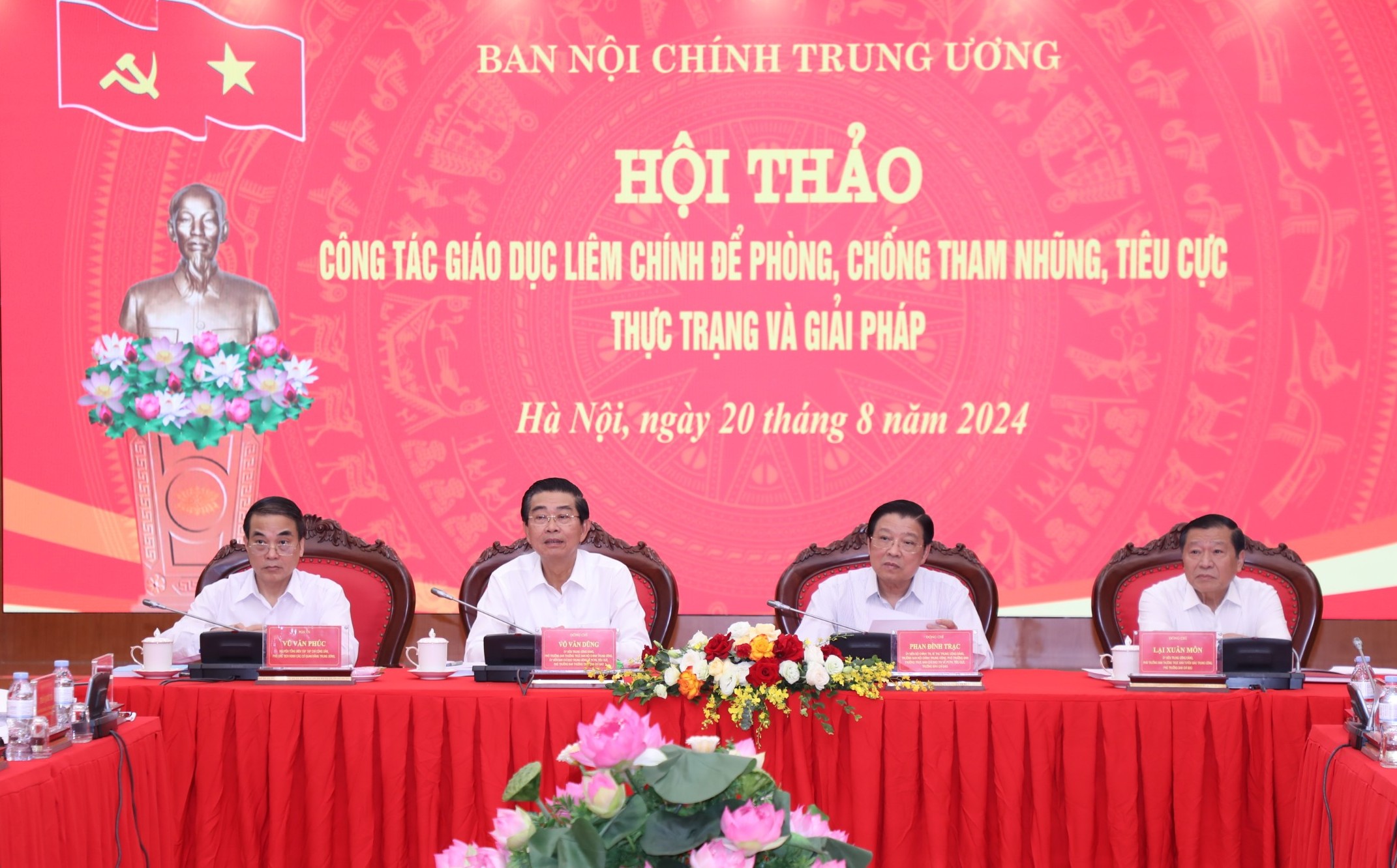 Tăng cường sự lãnh đạo của Đảng đối với công tác giáo dục liêm chính