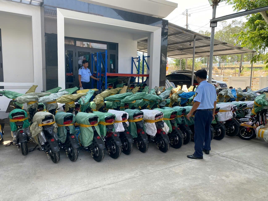 Phú Yên QLTT giữ lượng lớn xe đạp điện không rõ nguồn gốc