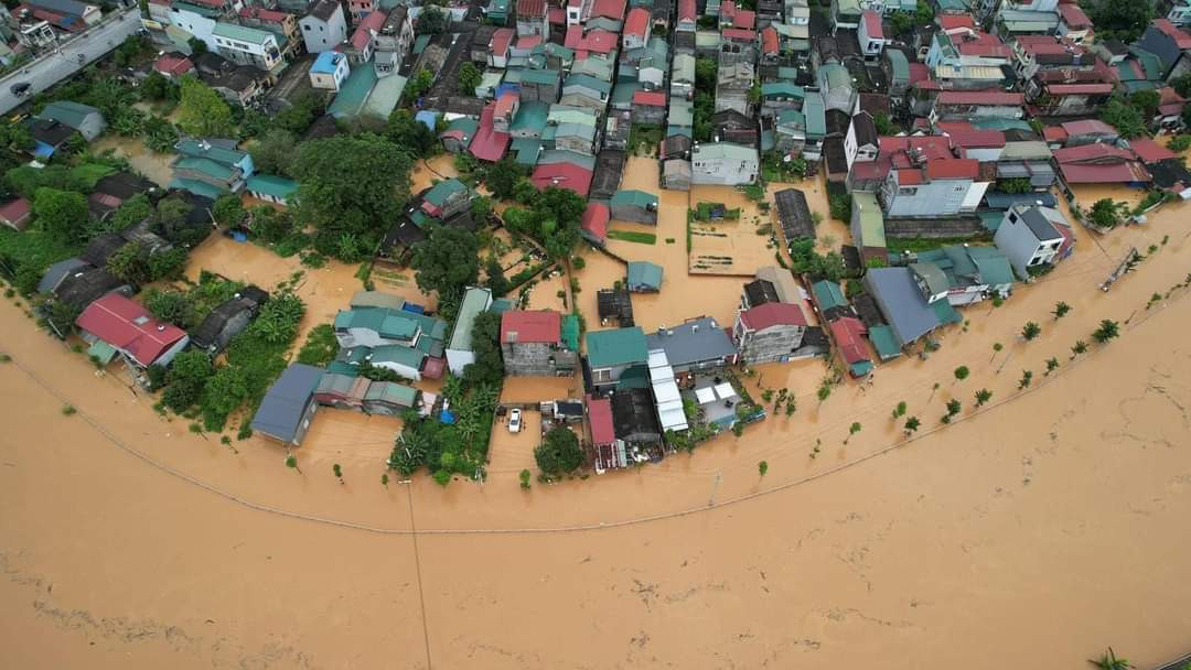 Cao Bằng Nhiều thôn, xóm, cánh đồng, đường giao thông ngập úng sâu trong nước