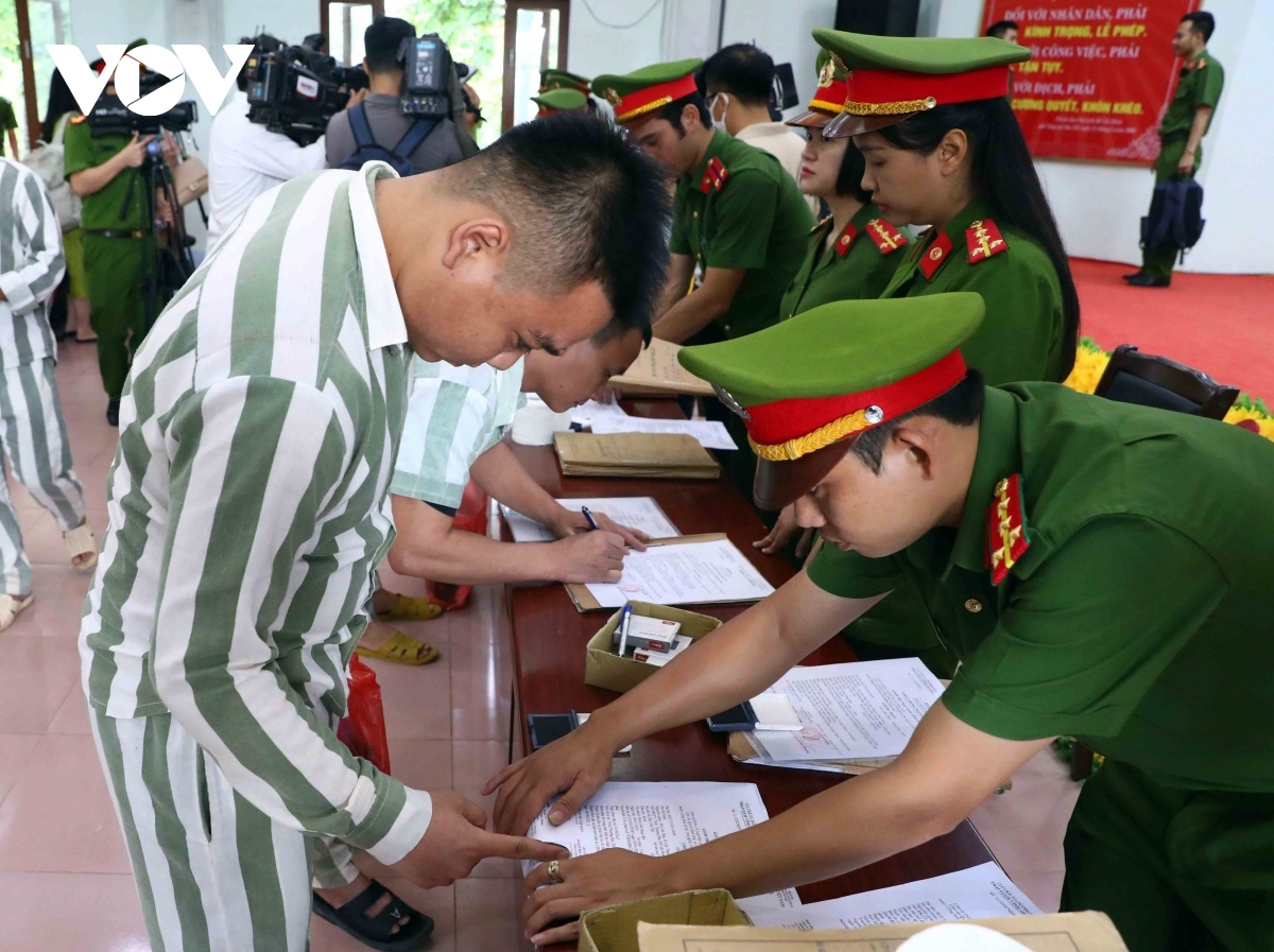 Đối tượng được hưởng đặc xá dịp 2 9 và 10 10