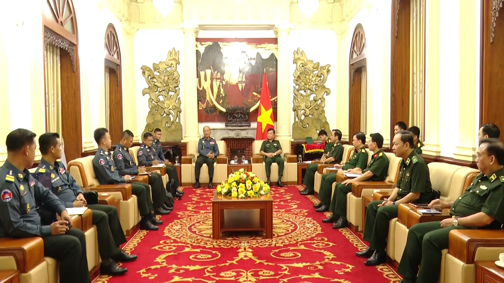 Góp phần làm sâu sắc hơn nữa quan hệ hợp tác quốc phòng giữa Việt Nam và Campuchia