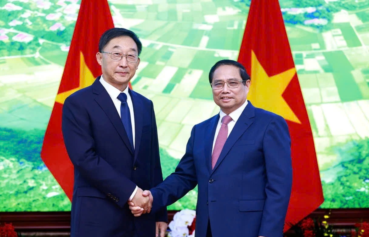 Thủ tướng tiếp Bí thư Đảng ủy Khu tự trị dân tộc Choang Quảng Tây Trung Quốc