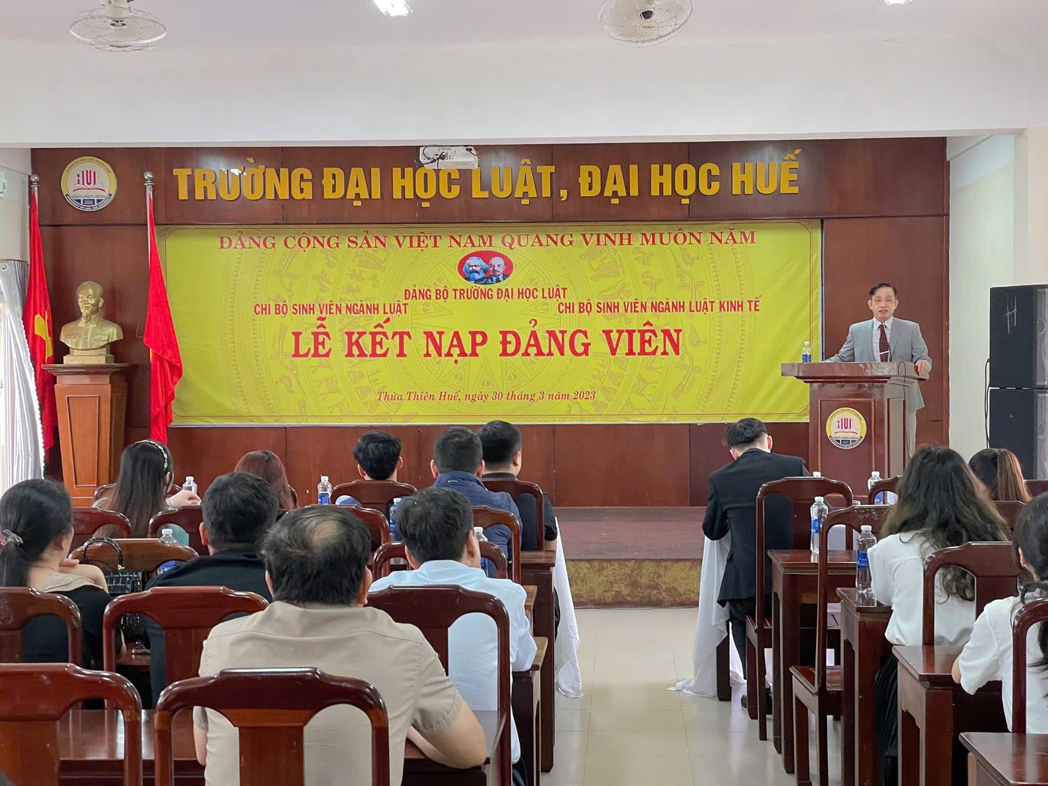 Đại học Luật, Đại Học Huế Tạo môi trường phát triển Đảng cho lực lượng trẻ
