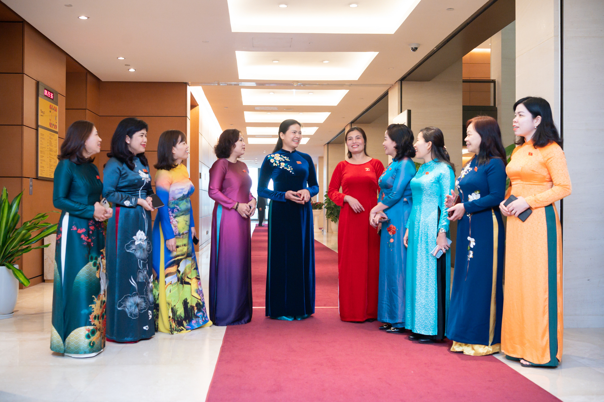 Cán bộ, công chức giữ chức vụ nào có thể nghỉ hưu ở tuổi cao hơn