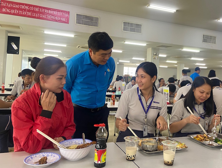 Hướng tới mọi người lao động đều được thụ hưởng Bữa cơm Công đoàn
