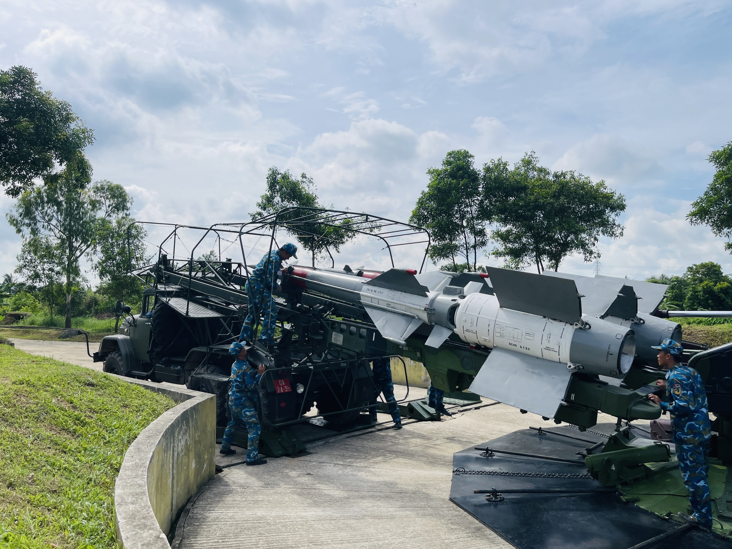 Thi đua làm theo Di chúc Chủ tịch Hồ Chí Minh