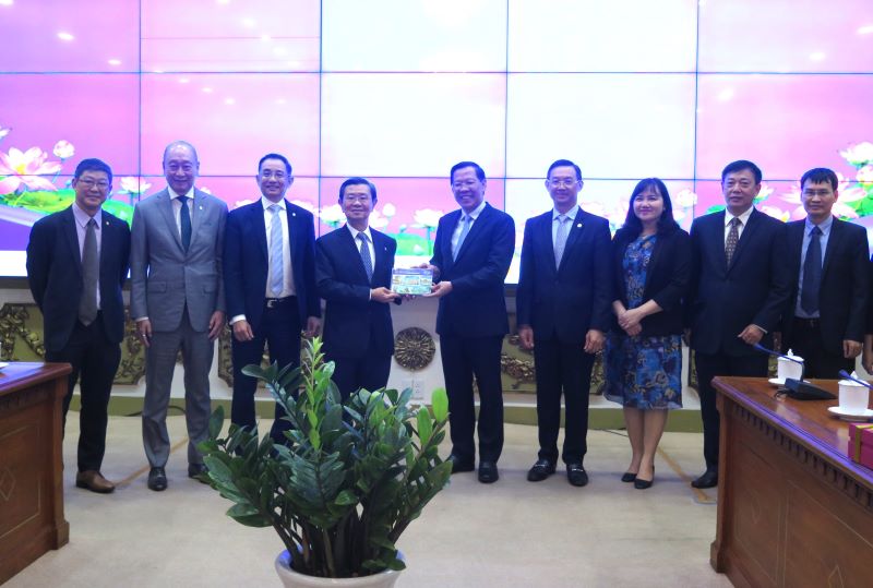 TP Hồ Chí Minh mong muốn hợp tác với UOB trong vận hành Trung tâm Tài chính
