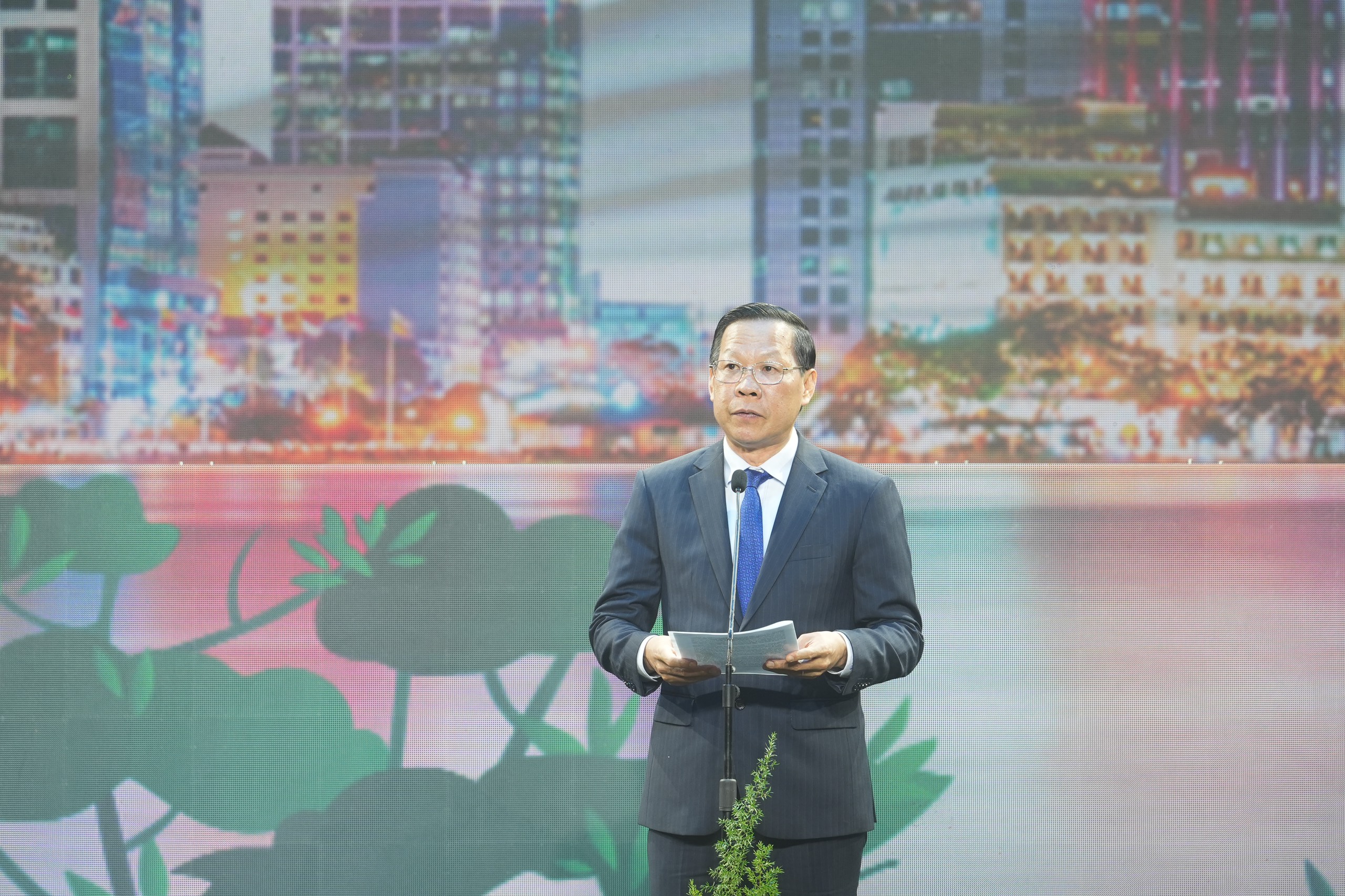 Chương trình nghệ thuật “Đêm Việt Nam” Lời chào ấn tượng của TP Hồ Chí Minh