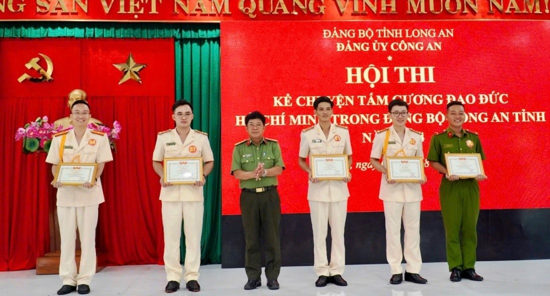 Long An Nhiều hoạt động hướng tới kỷ niệm 55 năm thực hiện Di chúc của Chủ tịch Hồ Chí Minh