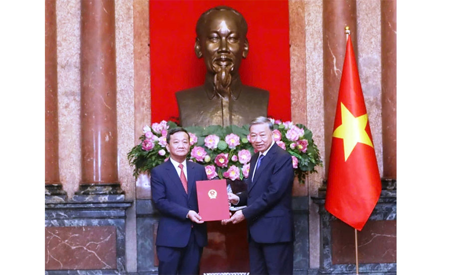 Tổng Bí thư, Chủ tịch nước Tô Lâm trao Quyết định bổ nhiệm Đại sứ Việt Nam tại Lào