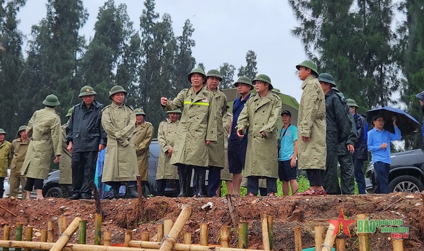 Bộ Nông nghiệp và Phát triển nông thôn kiểm tra công tác ứng phó bão số 3 tại Thanh Hóa