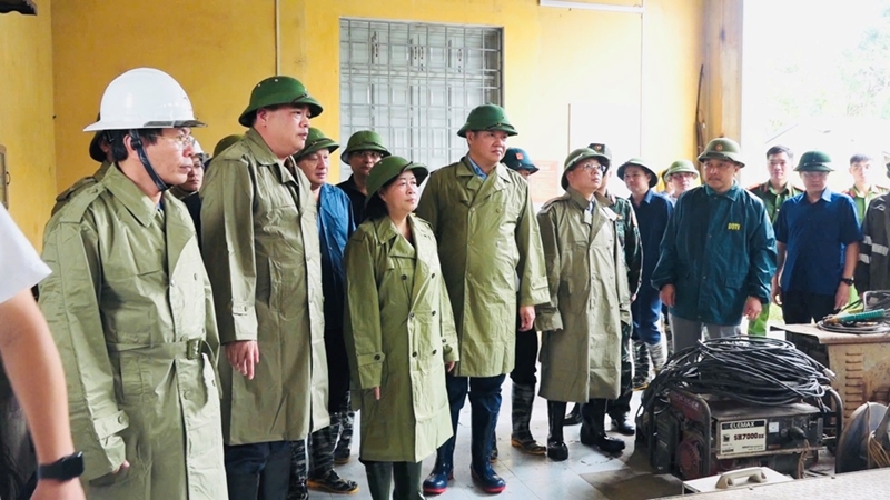 Tuyệt đối giữ an toàn trong khắc phục hậu quả bão số 3, giúp dân ổn định cuộc sống