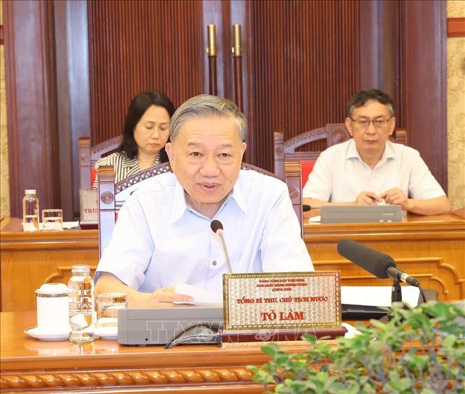 Bộ Chính trị, Ban Bí thư họp chỉ đạo việc tập trung khắc phục hậu quả bão số 3